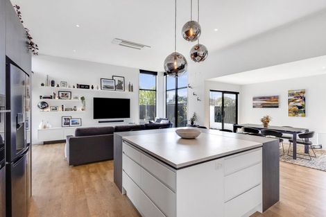 Photo of property in 16 Mersham Drive, Prebbleton, 7604