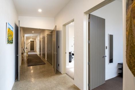 Photo of property in 34 Rochfort Road, Havelock North, 4130