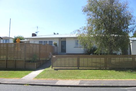 Photo of property in 1/15 Elliott Avenue, Bayview, Auckland, 0629
