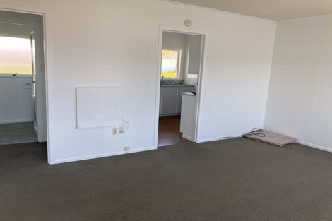 Photo of property in 3/7 Roberts Avenue, Bayswater, Auckland, 0622