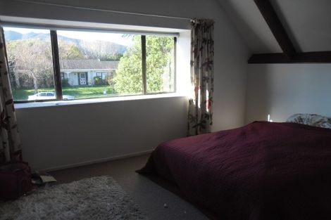 Photo of property in 7 Hurworth Grove, Waikanae, 5036