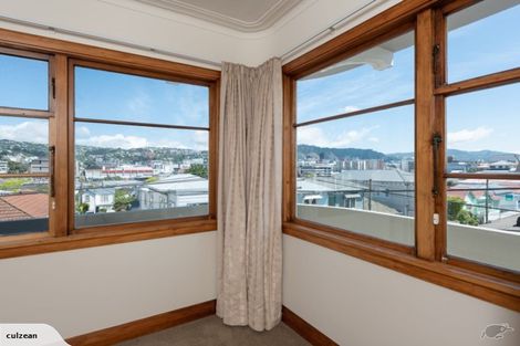 Photo of property in Ionian Flats, 123-125 Brougham Street, Mount Victoria, Wellington, 6011