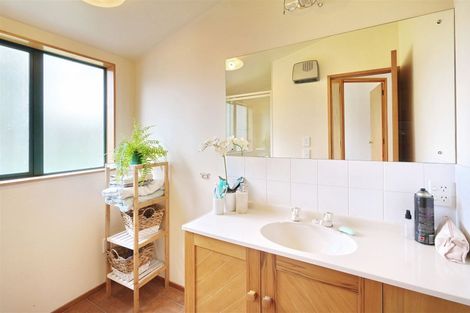 Photo of property in 150 Amberley Beach Road, Amberley, 7481