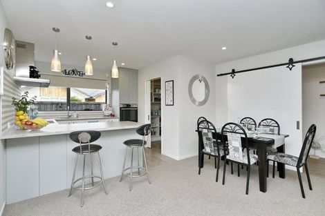 Photo of property in 5 Burke Lane, Amberley, 7410