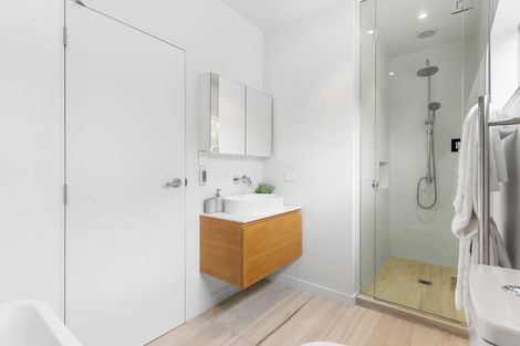 Photo of property in 22c Waipa Street, Birkenhead, Auckland, 0626