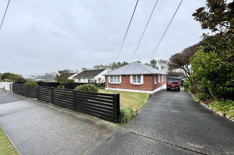Photo of property in 179 Waddington Drive, Naenae, Lower Hutt, 5011