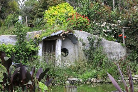 Photo of property in 37 Gillies Crescent, Waimarama, Havelock North, 4294