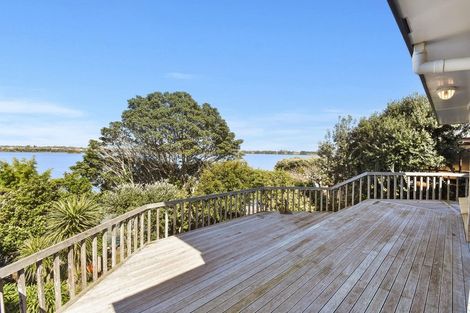 Photo of property in 25 Reynard Terrace, Conifer Grove, Takanini, 2112