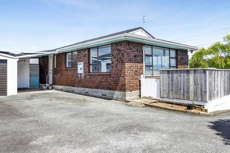 Photo of property in 1/7 Mahoe Street, Strandon, New Plymouth, 4312