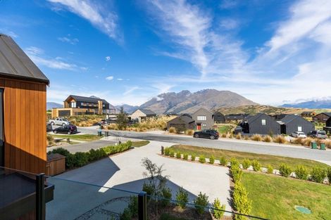 Photo of property in 19 Hackett Road, Jacks Point, Queenstown, 9371