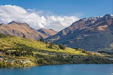 Photo of property in 2 Lynch Lane, Queenstown Hill, 9300