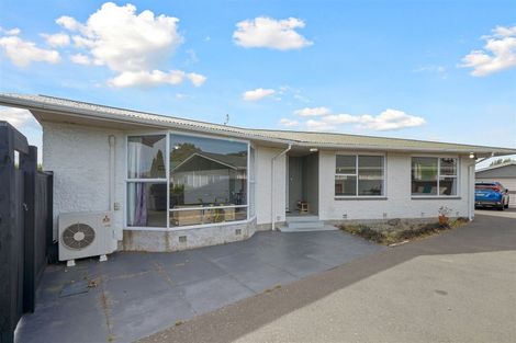 Photo of property in 35 Strathfield Avenue, Dallington, Christchurch, 8061