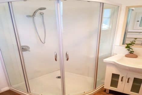 Photo of property in 39 Auburn Avenue, Upper Riccarton, Christchurch, 8041