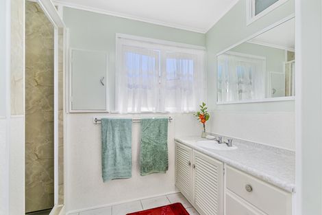 Photo of property in 193 Te Atatu Road, Te Atatu South, Auckland, 0610