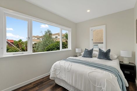 Photo of property in 1/11 Norman Road, Hauraki, Auckland, 0622