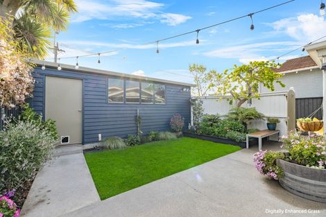 Photo of property in 1/237 Estuary Road, South New Brighton, Christchurch, 8062