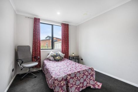 Photo of property in 2/8 Bostonkip Crescent, Fitzroy, Hamilton, 3282