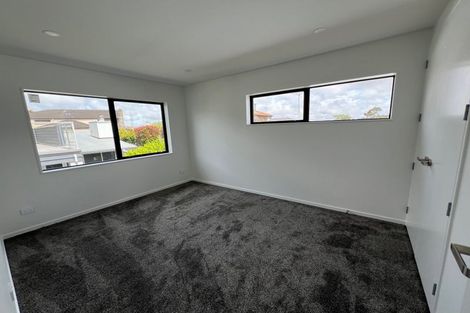 Photo of property in 255b Hill Road, The Gardens, Auckland, 2105