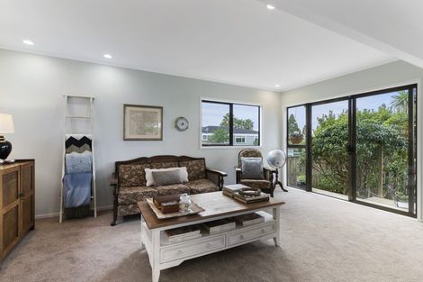 Photo of property in 4/15 Roseberry Avenue, Birkenhead, Auckland, 0626