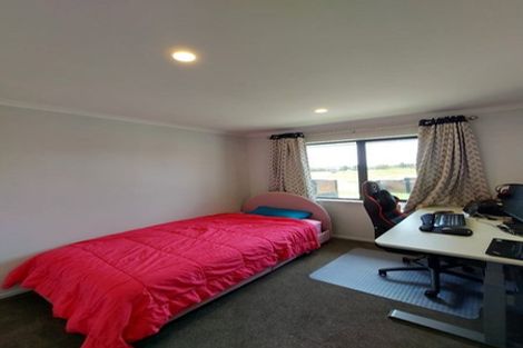 Photo of property in 9 Rua Place, Bell Block, New Plymouth, 4312