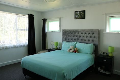 Photo of property in 33 Clifford Street, Blackball, 7804