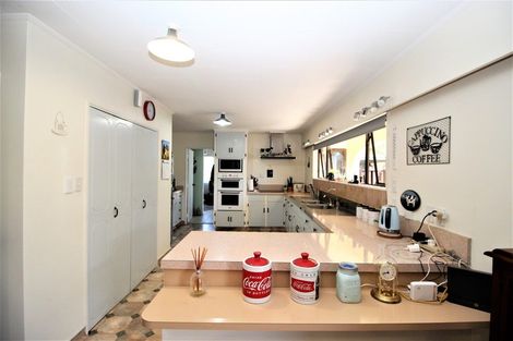 Photo of property in 23 Ross Street, Woodville, 4920