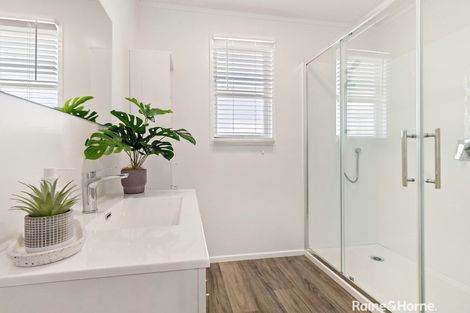 Photo of property in 10 Mahupuku Street, Greytown, 5712