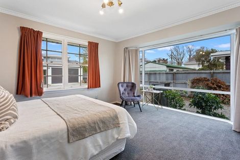 Photo of property in 633 Main North Road, Belfast, Christchurch, 8051