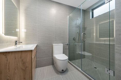 Photo of property in 25 Bronzewater Drive, Silverdale, 0932