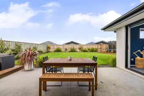 Photo of property in 16 Crossley Avenue, Woodend, 7610