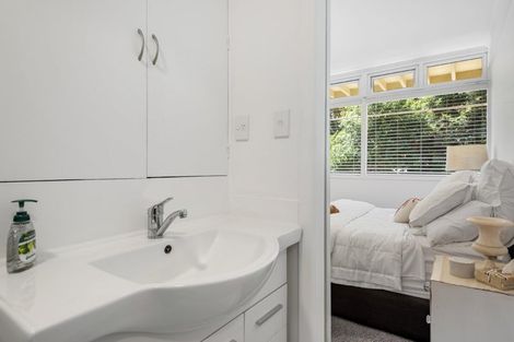 Photo of property in 6/93 Vauxhall Road, Devonport, Auckland, 0624