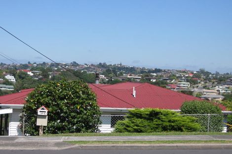 Photo of property in 124 Carlisle Road, Browns Bay, Auckland, 0632