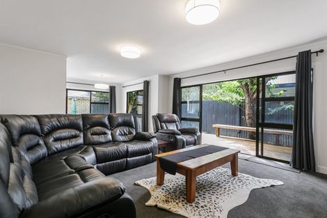 Photo of property in 2/11 Beach Road, Pahurehure, Papakura, 2113