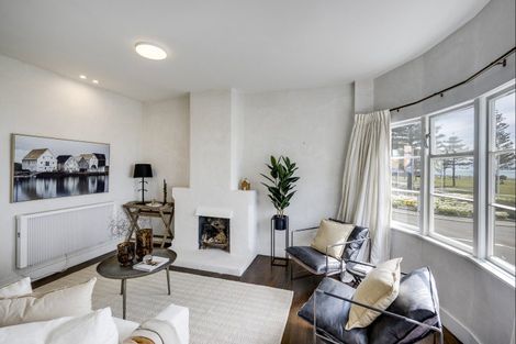 Photo of property in 541c Marine Parade, Napier South, Napier, 4110