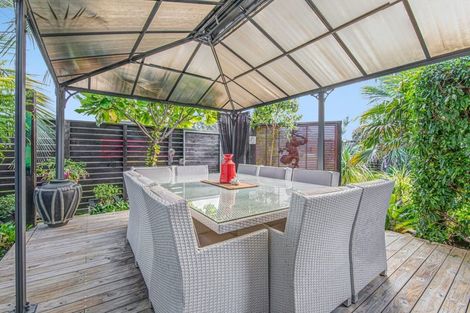 Photo of property in 5a Elizabeth Street, Orewa, 0931