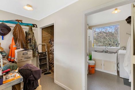 Photo of property in 608 Ongo Road, Hunterville, 4782