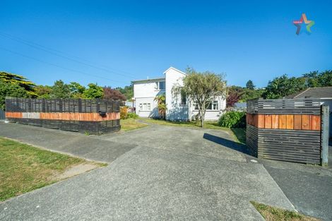 Photo of property in 88 Stokes Valley Road, Stokes Valley, Lower Hutt, 5019