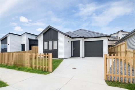 Photo of property in 23 Whakairo Crescent, Gulf Harbour, Whangaparaoa, 0930