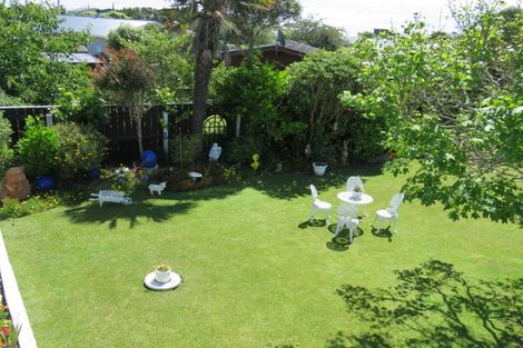 Photo of property in 17 Ngahue Crescent, Carters Beach, Westport, 7825