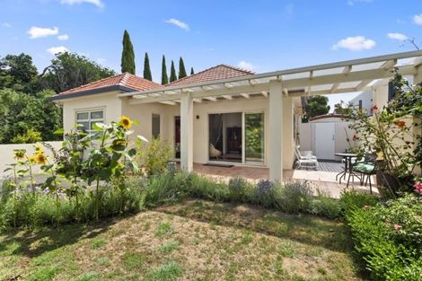 Photo of property in 1/15 Sylvan Park Avenue, Milford, Auckland, 0620