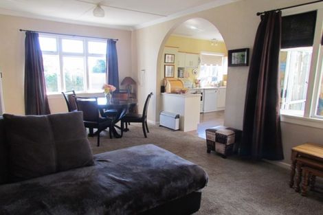 Photo of property in 42 Mary Street, Winton, 9720