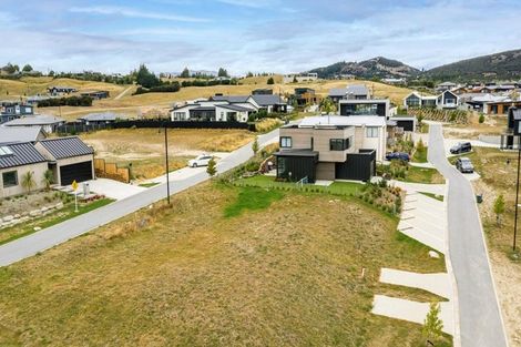 Photo of property in 10 Tuke Lane, Wanaka, 9305