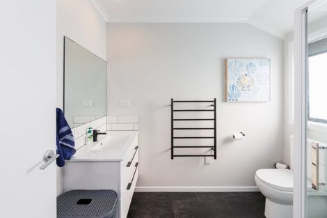 Photo of property in 26 Kimberley Grove, Westbrook, Palmerston North, 4412