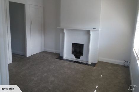 Photo of property in 4 Walters Road, Mount Wellington, Auckland, 1062