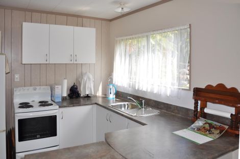 Photo of property in 12 Goebel Street, Tinopai, 0593