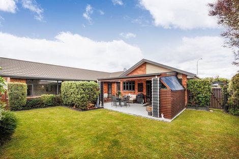 Photo of property in 78 Geneva Terrace, Kelvin Grove, Palmerston North, 4414
