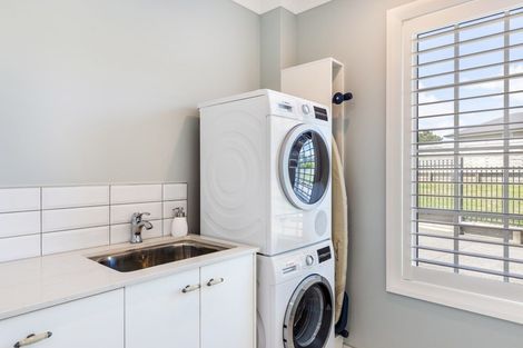 Photo of property in 35 Coprosma Crescent, Waipahihi, Taupo, 3330