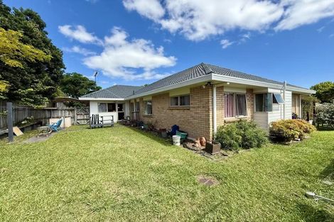 Photo of property in 164 Millhouse Drive, Golflands, Auckland, 2013