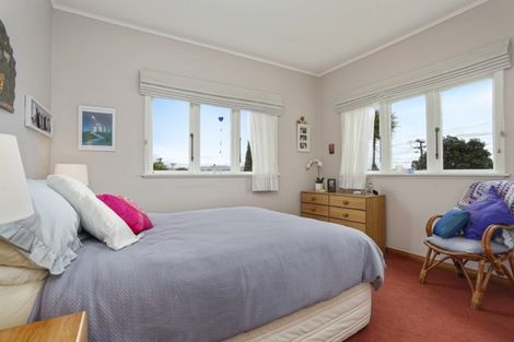 Photo of property in 6 Seaside Avenue, Waterview, Auckland, 1026