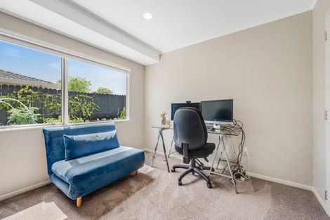 Photo of property in 34 Ambleside Drive, Northpark, Auckland, 2013